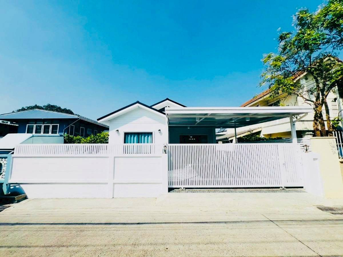 BH166 Detached house for rent Soi Thung Setthi, Prawet District.