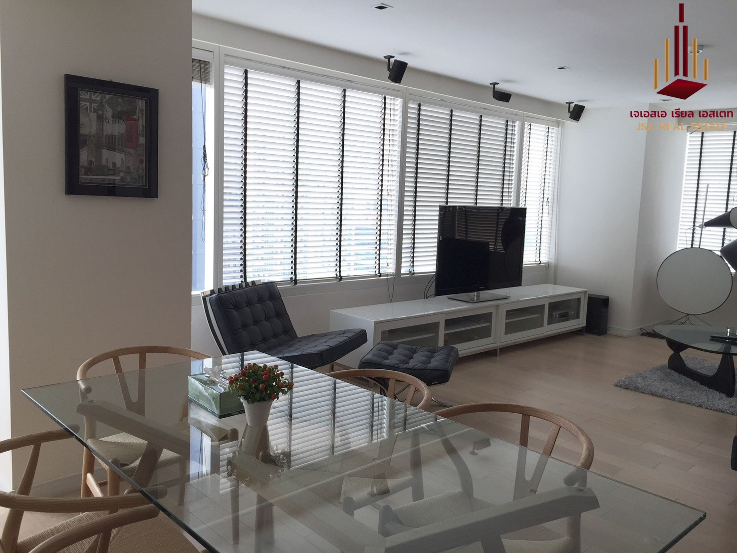 ✨ For Sale: Eight Thonglor Condo ✨  💰 Only 19,500,000  THB