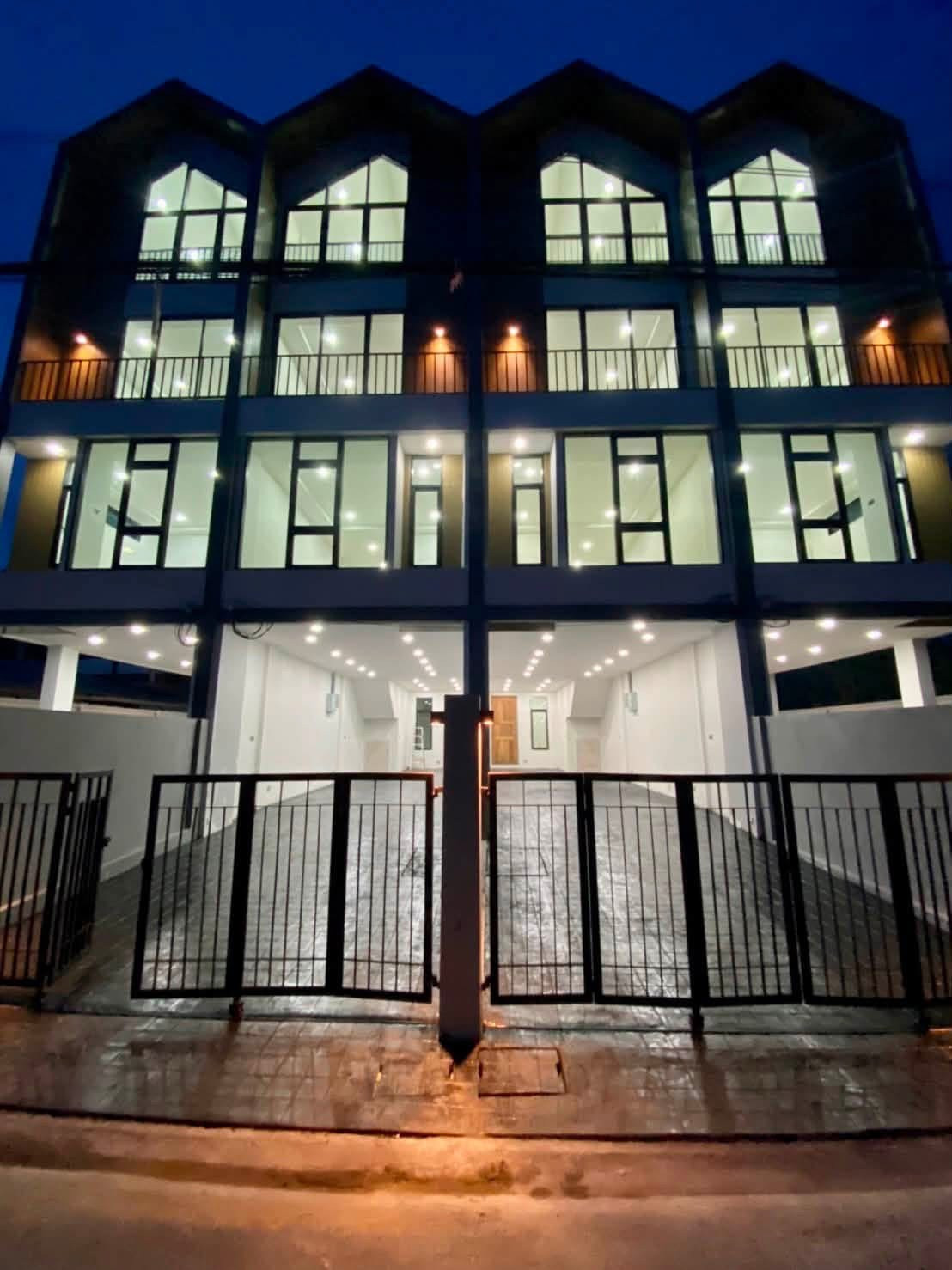 🏢✨ For rent SPACE Home Office Sukhumvit 101/1, corner plot with furniture, potential location, only 5 minutes to BTS Punnawithi and BTS Udomsuk - company registration possible 💰 Rent 42,000 baht/month – รูปที่ 2