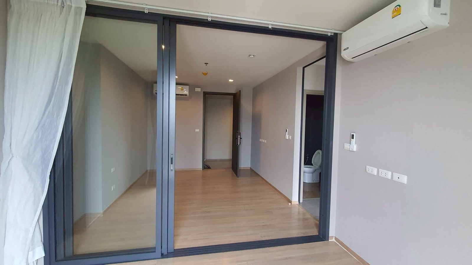 Selling at a loss, new room, never lived in, 30.75 sq m, 2,500,000, free transfer, free mortgage, 5th floor, not high, no need to be afraid of earthquakes. Selling at a loss, new room, never lived in, 30.75 sq m, 2,500,000, free transfer, free mortgage, 5th floor, not high, no need to be afraid of earthquakes.