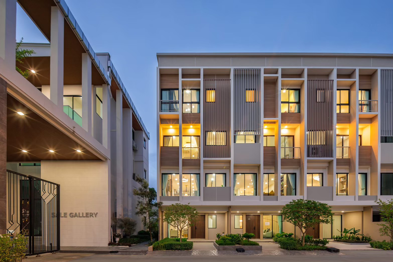 FOR SALE | The Blisz ICONIC Sathorn – Charan 35 🏡✨ 🔥 Luxury townhome project, 3.5 floors, near MRT. FOR SALE | The Blisz ICONIC Sathorn – Charan 35 🏡✨ 🔥 Luxury townhome project, 3.5 floors, near MRT.