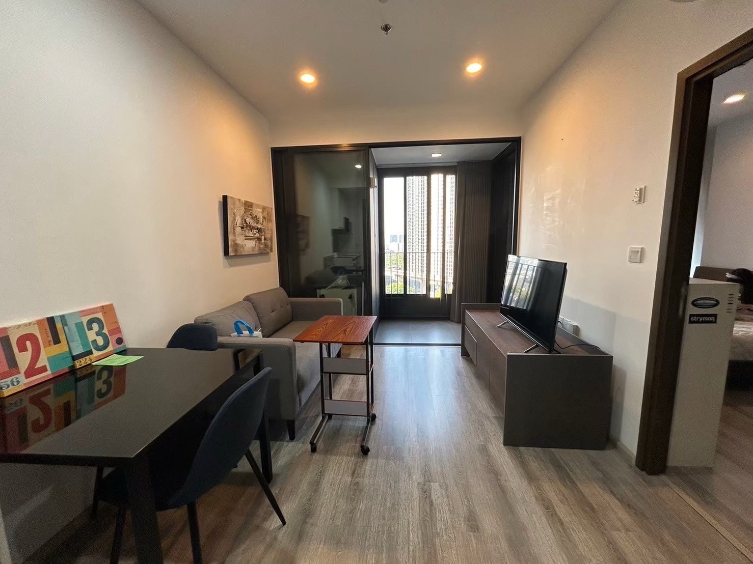 ✨For sale✨ Condo Ideo Mobi Asoke, high floor, very good view, not blocked by buildings.