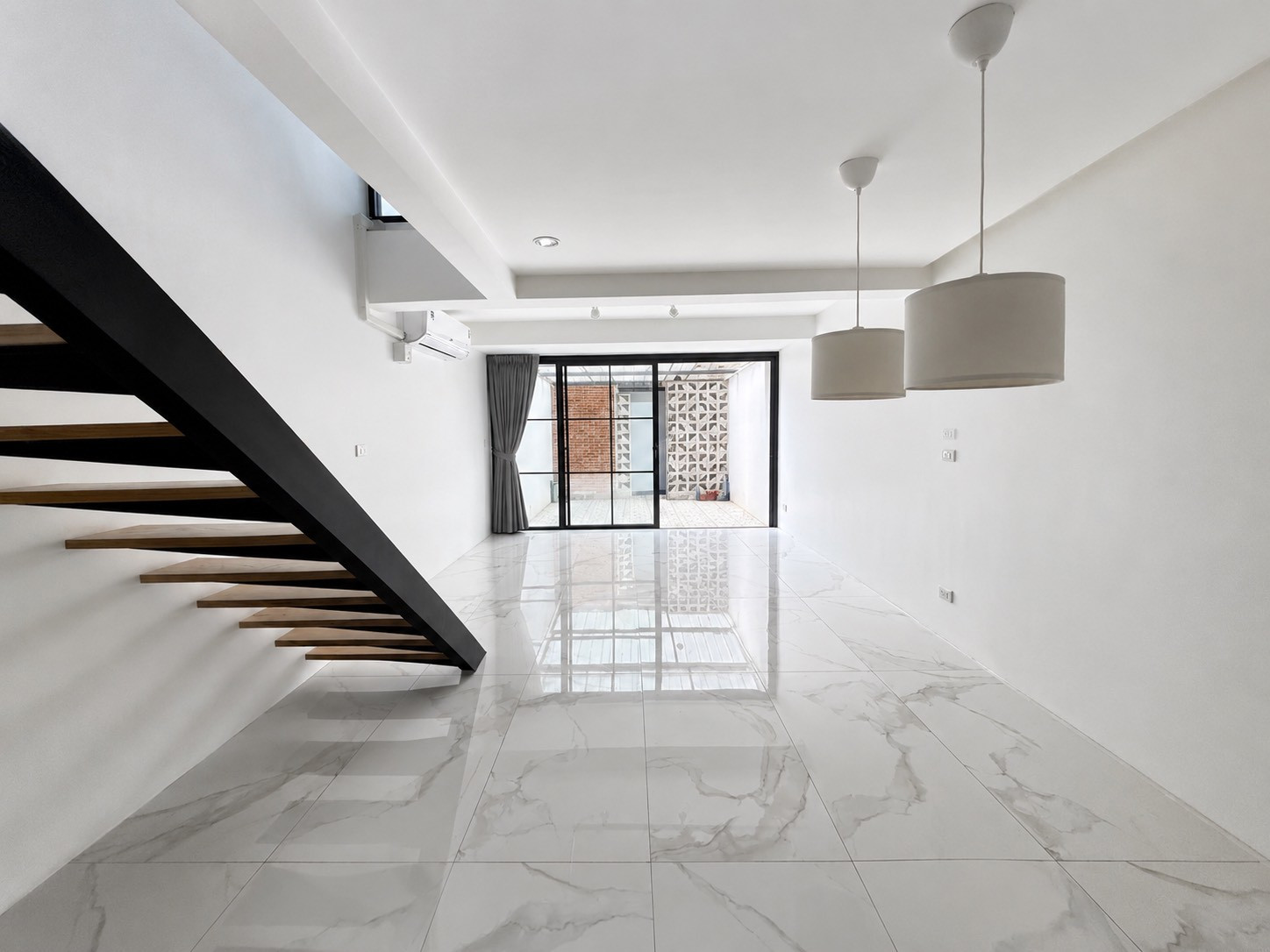 For Sale 2-Storey Renovated Townhome – Move-in Ready in the Heart of the City Senanikom Road | Near Lat Phrao & Ratchayothin | Only 10 Minutes to the BTS Green Line For Sale 2-Storey Renovated Townhome – Move-in Ready in the Heart of the City Senanikom Road | Near Lat Phrao & Ratchayothin | Only 10 Minutes to the BTS Green Line