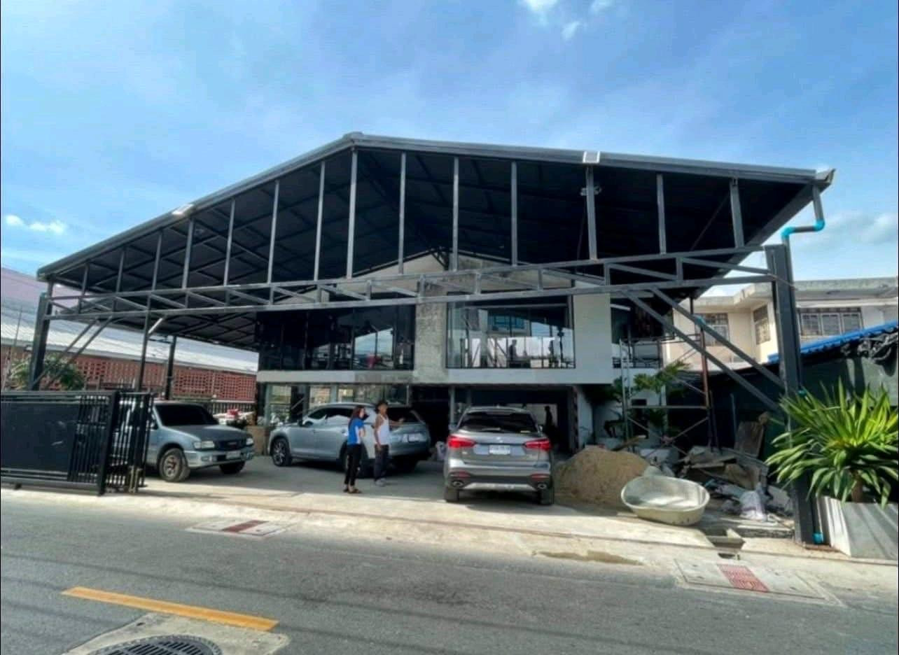 อาคารสำนักงาน ให้เช่า
ตกแต่ง สวยงามย่าน รัชดา-สุทธิสาร-ลาดพร้าว
อาคาร2ชั้น
ที่ดิน 100 ตารางวา
พื้นที่ใช้สอย พร้อมลานจอด
520 ตารางเมตร
ค่าเช่า ฿300/ตรม/เดือน= 156,000 บ
ที่จอดรถ 12 คัน
สัญญาเช่า 3 ปี
วางจอง 1 เดือน
เงินประกัน 3 เดือน
สถานที่ใกล้เคีย อาคารสำนักงาน ให้เช่า
ตกแต่ง สวยงามย่าน รัชดา-สุทธิสาร-ลาดพร้าว
อาคาร2ชั้น
ที่ดิน 100 ตารางวา
พื้นที่ใช้สอย พร้อมลานจอด
520 ตารางเมตร
ค่าเช่า ฿300/ตรม/เดือน= 156,000 บ
ที่จอดรถ 12 คัน
สัญญาเช่า 3 ปี
วางจอง 1 เดือน
เงินประกัน 3 เดือน
สถานที่ใกล้เคีย