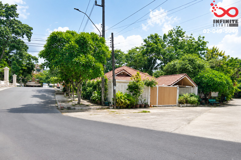 Single house for sale, 1 floor, 45 sq m, Prasertmanukit 42, corner house, minimalist style, Saranrom Village. Near Kaset-Nawamin intersection Single house for sale, 1 floor, 45 sq m, Prasertmanukit 42, corner house, minimalist style, Saranrom Village. Near Kaset-Nawamin intersection