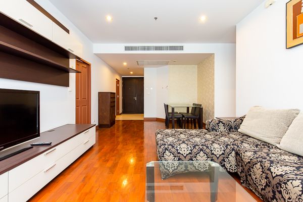 Siri Residence condo, good location, near BTS Phrom Phong.
