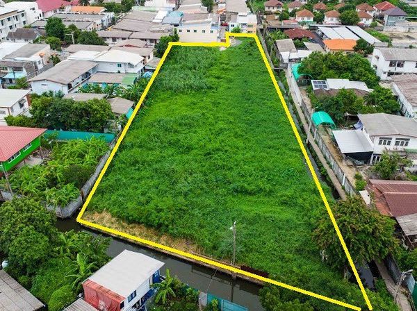Prime Investment Land: 3 Rai near Seacon Bangkae (Just 600m from Phetkasem Rd.) Perfect for an apartment building or sub-dividing for resale!