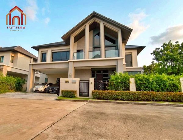 Single house for sale, corner unit, main road frontage, fully furnished, Bangkok Boulevard (Ramintra-Watcharapol), Chatu Chot Road, near expressway.
