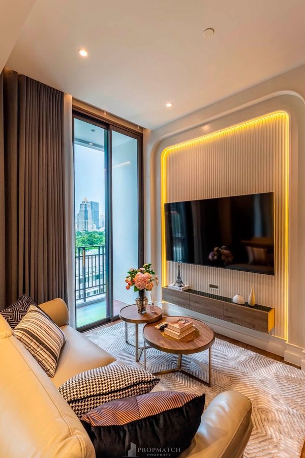 ✨Flash Deal ✨Muniq Langsuan ( 1Bed 1Bath 55SQM.) พร้อมอยู่ ! เพียง  21,600,000 บาท Tel.0981315848 @propmatch