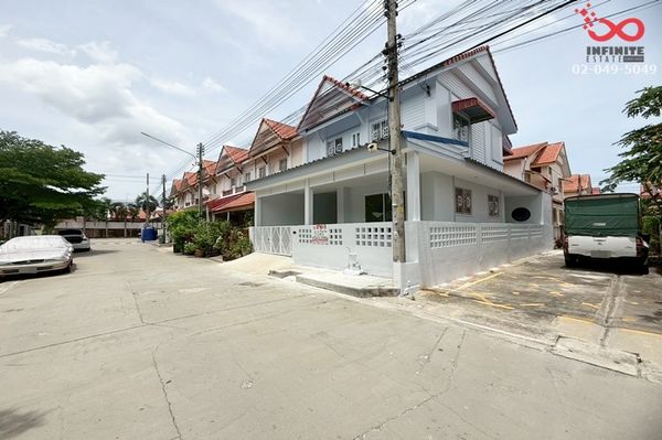 ขายทาวน์เฮาส์ 2 ชั้น 30 ตรว. หลังมุม ม.กานดา ริมคลอง 2 สมุทรสาคร รีโนเวทใหม่