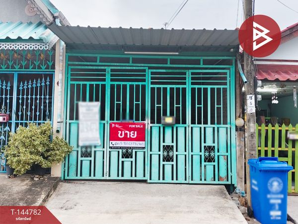 2-story townhouse for sale, PK Rak Kerd Village, Pracha Uthit, Samut Prakan.