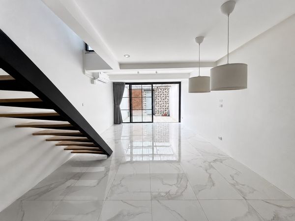 For Sale 2-Storey Renovated Townhome – Move-in Ready in the Heart of the City Senanikom Road | Near Lat Phrao &amp; Ratchayothin | Only 10 Minutes to the BTS Green Line