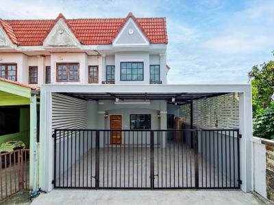 For Sale Townhouse/Townhome  , Uthong Place 2 , corner unit , Khu Khot , Lam Luk Ka , Pathum Thani , CX-163242
