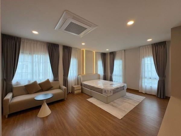 Centro Bangna / 4 Bedrooms (FOR RENT) DA047