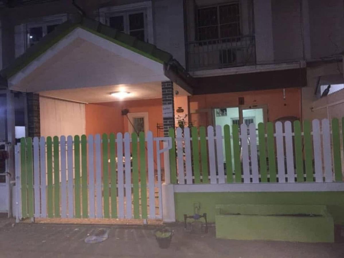 For Sale Townhouse/Townhome , Baan Pruksa 20 Lam Luk Ka Khlong 2 , Khu Khot , Mueang Pathum Thani , Pathum Thani , CX-163064 For Sale Townhouse/Townhome , Baan Pruksa 20 Lam Luk Ka Khlong 2 , Khu Khot , Mueang Pathum Thani , Pathum Thani , CX-163064