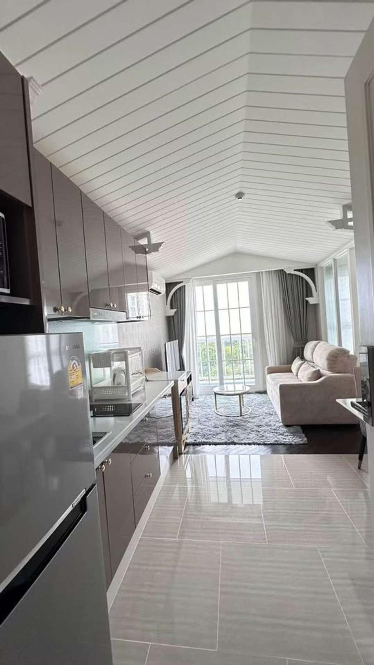 Grand Florida Beachfront Condo Resort Pattaya / 1 Bedroom (FOR SALE) KP142