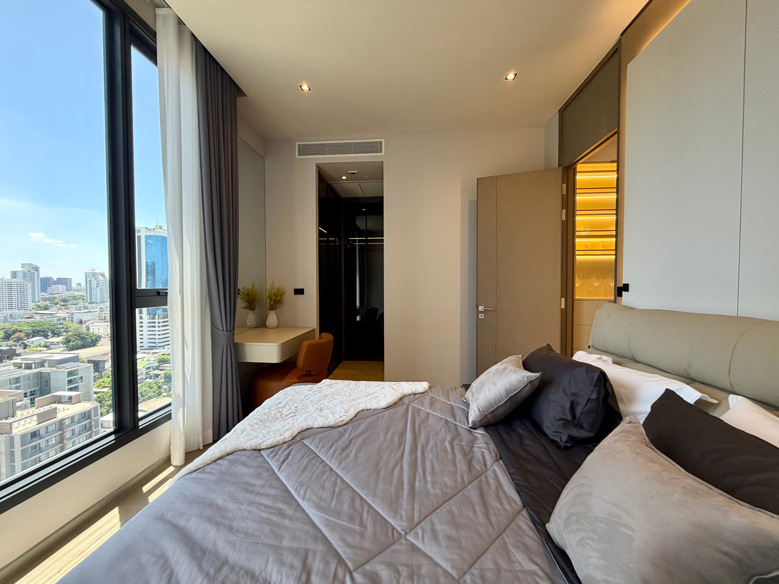 Very good price like never before. Big room. This corner is beautiful. Call 0946503223 Very good price like never before. Big room. This corner is beautiful. Call 0946503223