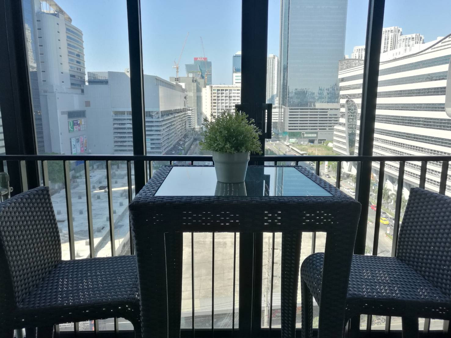 Room for rent  Condolette Midst Rama 9, 12th floor, City View, opposite Unilever building, near MRT Rama 9.