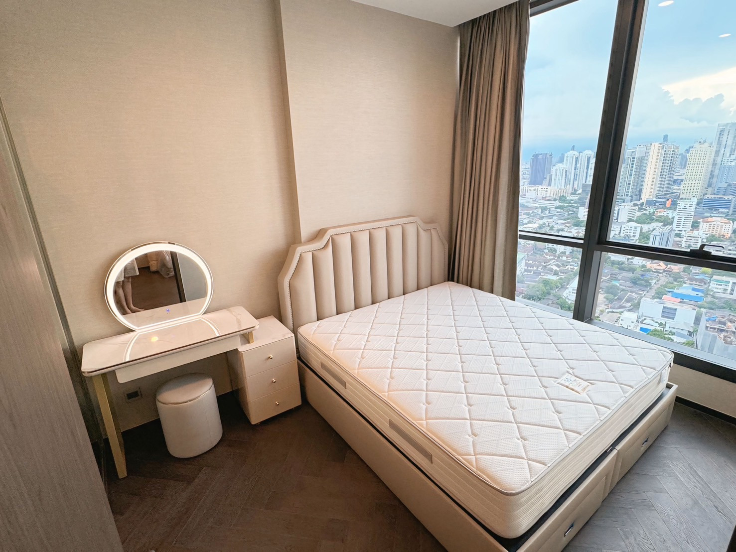 AVAILABLE NOW ( FOR RENT ) 1 BEDROOM 43 SQ.M Question / Appointment 094-641-5974 AVAILABLE NOW ( FOR RENT ) 1 BEDROOM 43 SQ.M Question / Appointment 094-641-5974