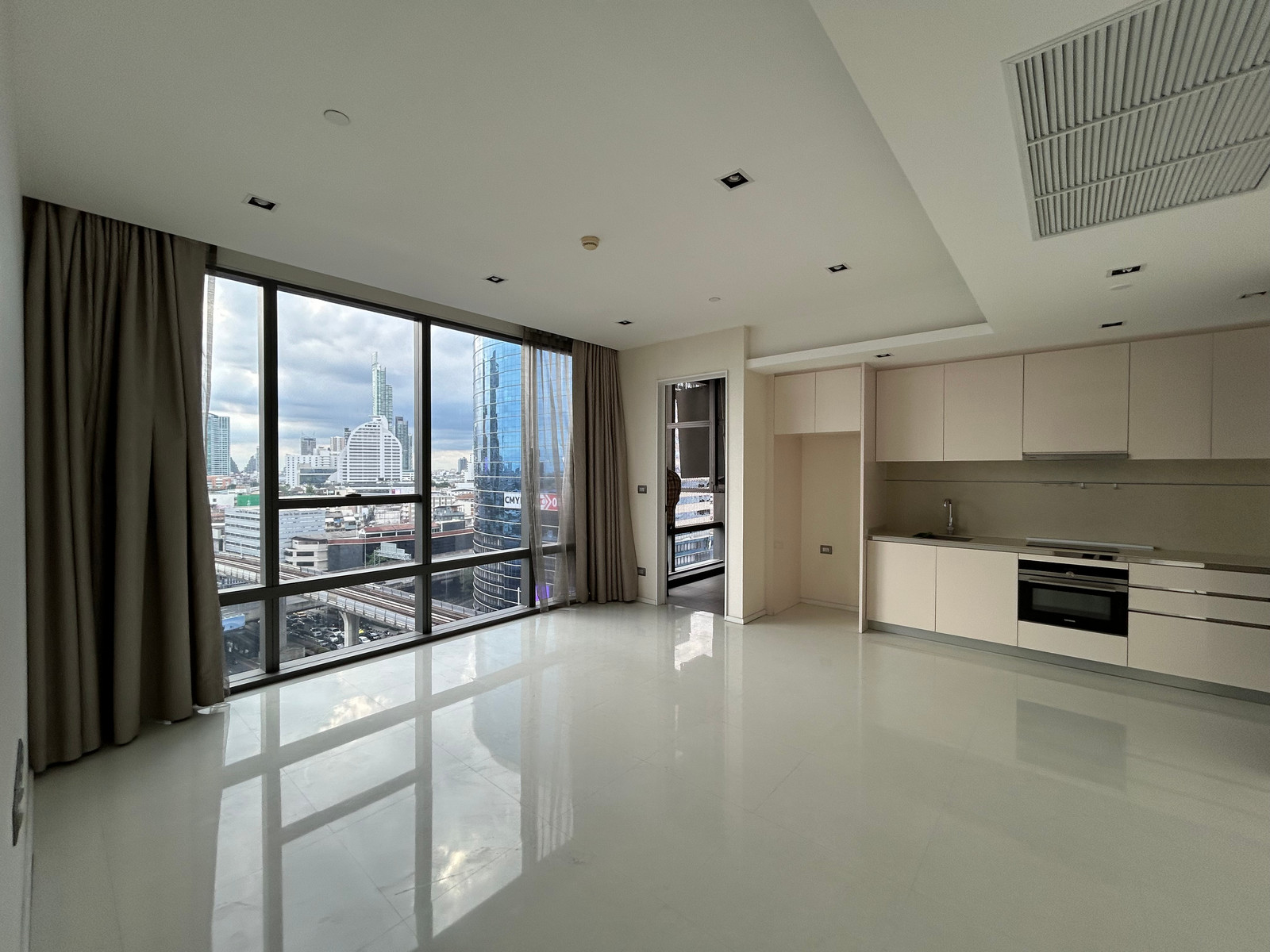 For sale The Bangkok Sathorn 1-Bed Type Private Lift Access only 11.39MB For sale The Bangkok Sathorn 1-Bed Type Private Lift Access only 11.39MB