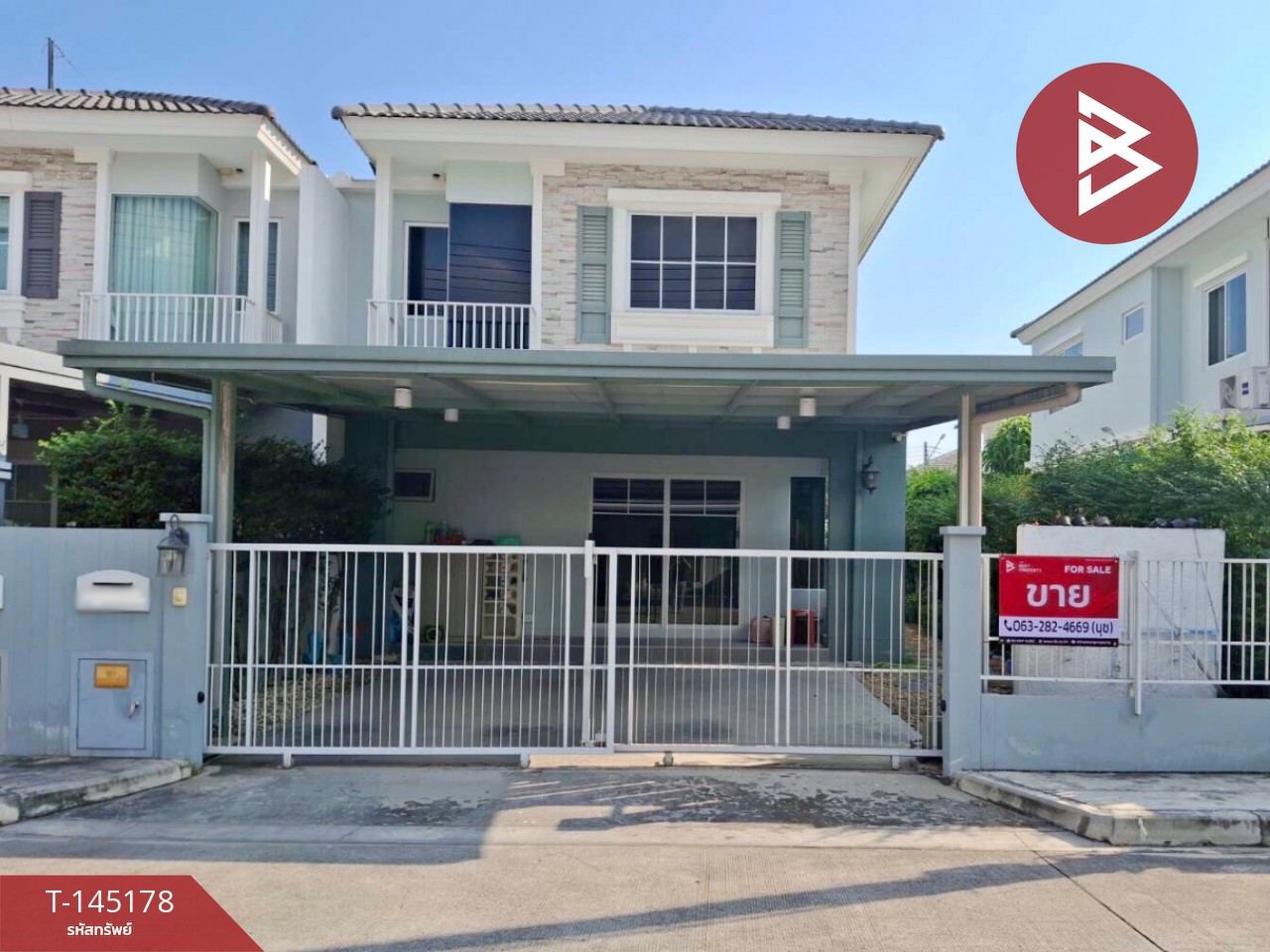 Semi-detached house for sale, Villaggio Village, Phetkasem Sai 4, Krathum Baen, Samut Sakhon.