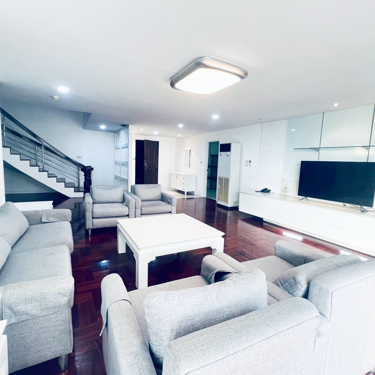 🏢  ให้เช่าคอนโด ใกล้ BTS พร้อมพงษ์  เดินเพียง 400 เมตร เดินชิลๆ ได้เลย – รูปที่ 2