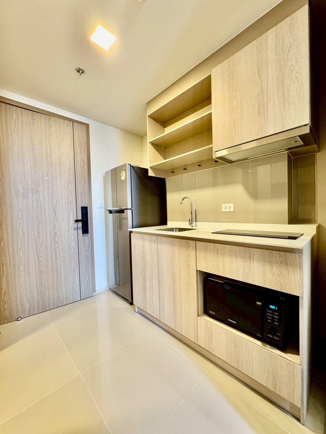 For rent Flo By Sansiri 1 Bed Loft unit, complete furniture and electrical appliances. Ready to move in, near BTS Khlong San Station and Icon Siam -RW008190 – รูปที่ 4
