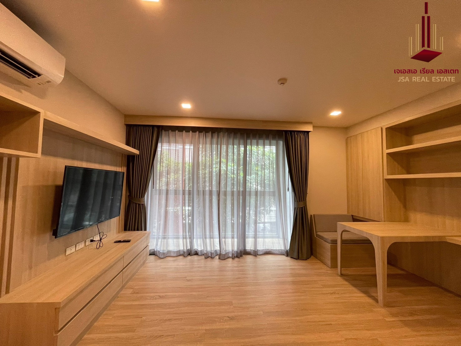 ✨ For Sale : Taka Haus Condo ✨  💰 Only 6,590,000 THB