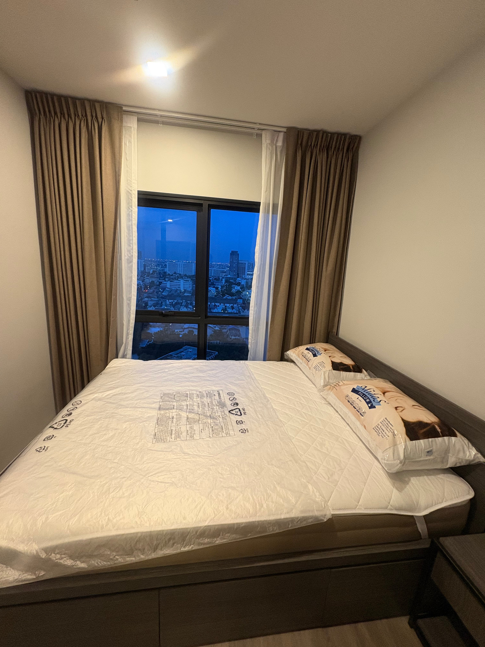 🔥Hot Deal🔥Metris District ladprao 30 Sqm 1B1B 21,000 เท่านั้น 💫สนใจติดต่อพัตเตอร์ 0928895628 ⚡️Line: plustor_ss