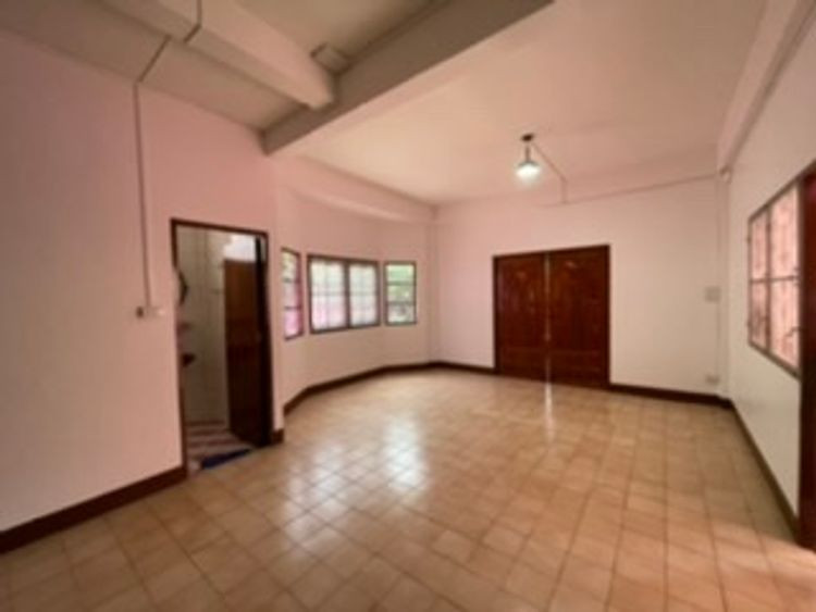 Urgent for rent!!! Beautiful house, 2 floors, 70 sq m., very good location, only 100 m. from the entrance of the alley, next to the MRT Purple Line, Bang Yai intersection. – รูปที่ 3