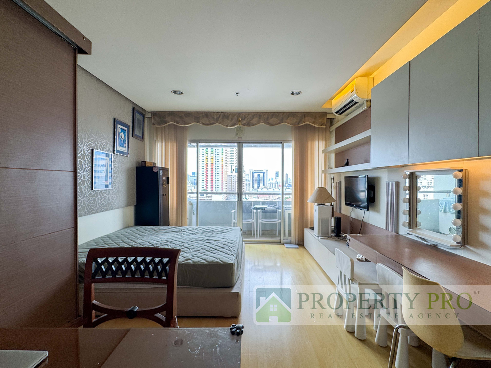 ให้เช่า คอนโด The Platinum Condominium ขนาด 45 ตรม เฟอร์นิเจอร์ครบ ใกล้ ประตูน้ำ ราชดำริ พระราม 1 พญาไท มักกะสัน BTS ราชเทวี : KT26R-018 ให้เช่า คอนโด The Platinum Condominium ขนาด 45 ตรม เฟอร์นิเจอร์ครบ ใกล้ ประตูน้ำ ราชดำริ พระราม 1 พญาไท มักกะสัน BTS ราชเทวี : KT26R-018