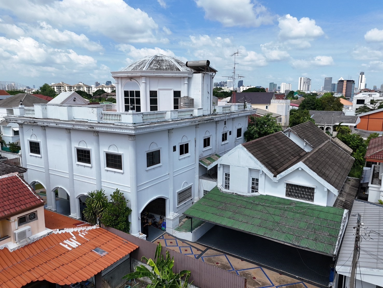 🏡💎 RARE ITEM | บ้านเดี่ยวบนที่ดิน 215 ตร.วา พร้อมบ้าน 2 หลัง ใจกลางเสนานิคม 1 เกษตร–ลาดพร้าว 🏡💎 RARE ITEM | บ้านเดี่ยวบนที่ดิน 215 ตร.วา พร้อมบ้าน 2 หลัง ใจกลางเสนานิคม 1 เกษตร–ลาดพร้าว