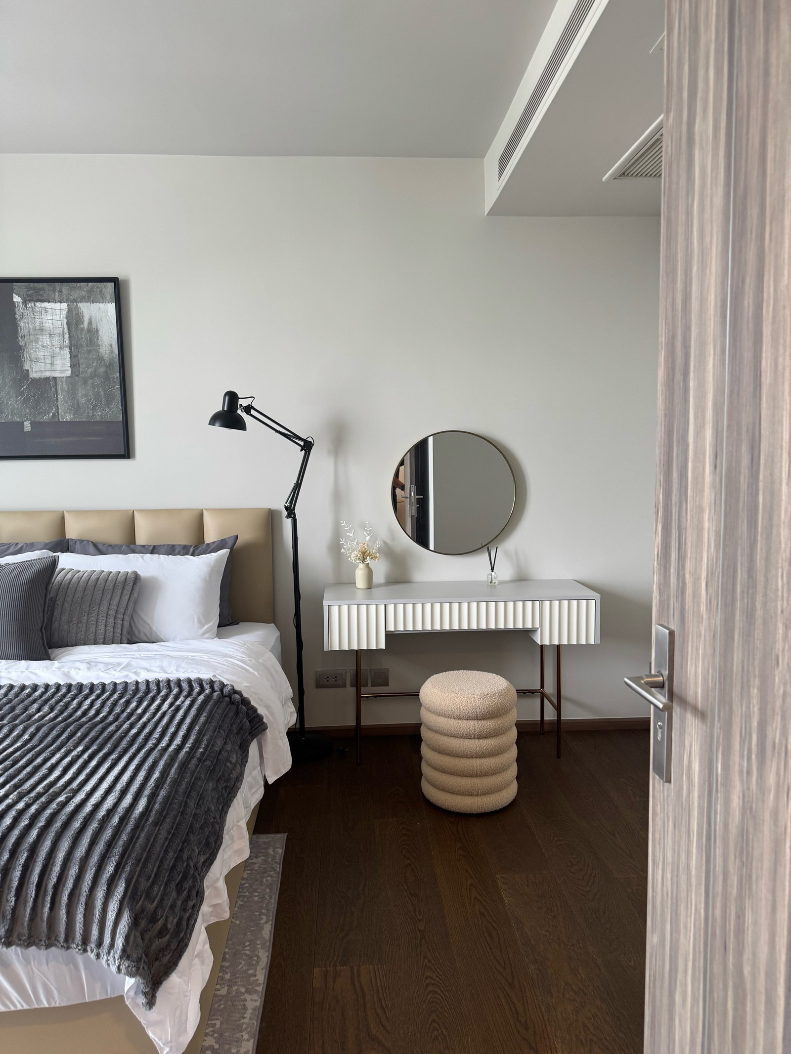 For rent ideo q sukhumvit 36 ​​/ 1 bedroom 37,000 baht per month. If interested, call 0946242014 Nui.