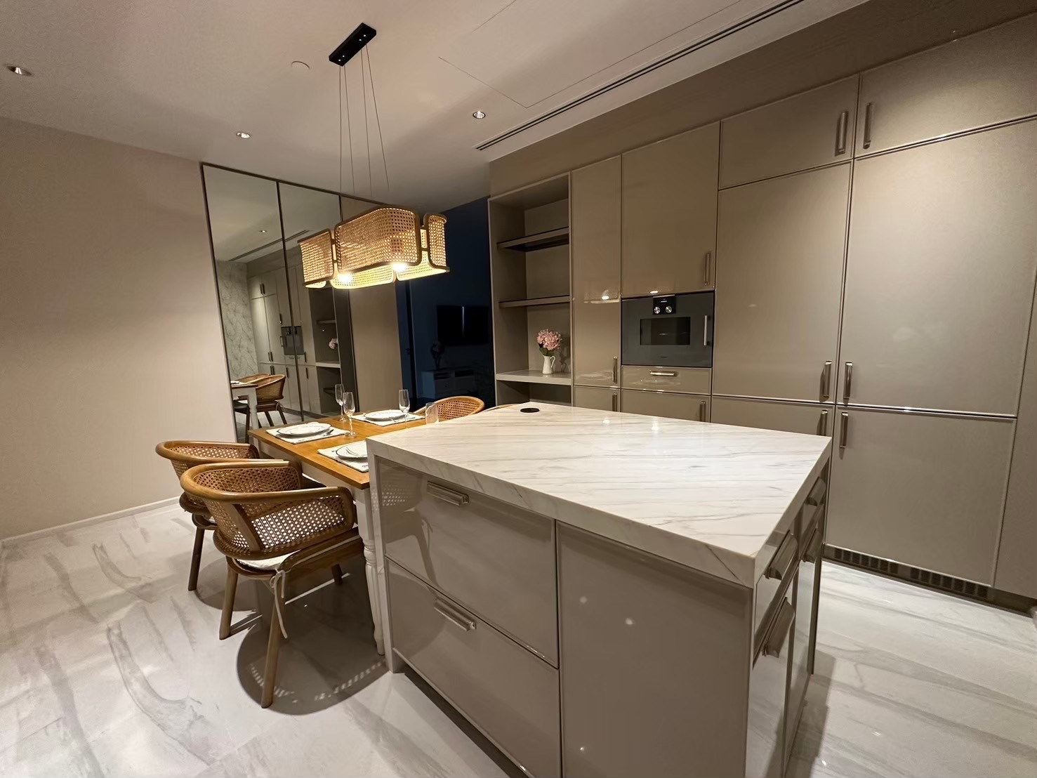 ✨ Luxury Living in Phrom Phong! ห้องใหญ่ 110 ตร.ม. พร้อมเข้าอยู่ @ KRAAM Sukhumvit 26 – รูปที่ 3