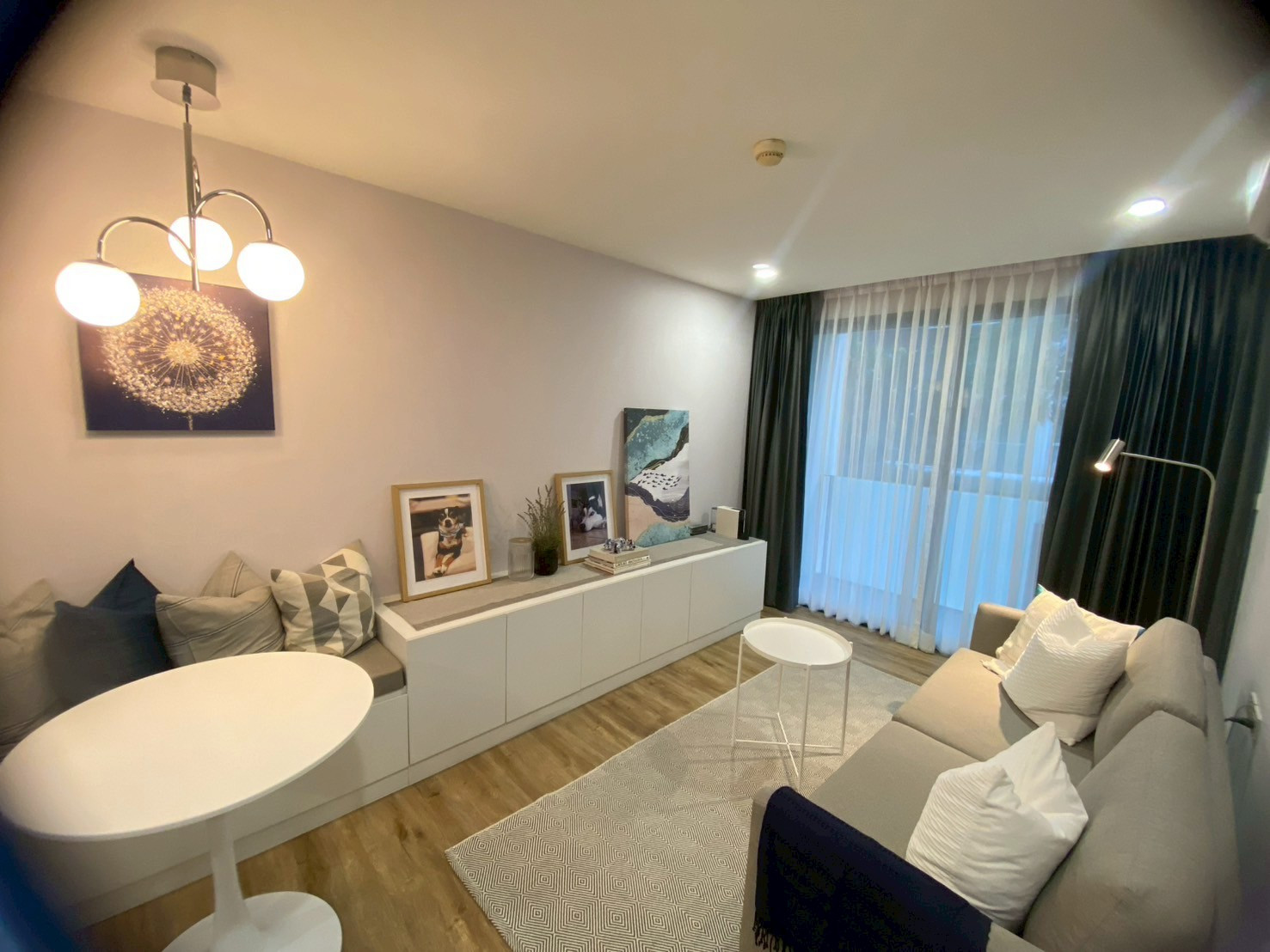 For sale : 1 bedroom condo at Socio Reference 61 near BTS Ekkamai For sale : 1 bedroom condo at Socio Reference 61 near BTS Ekkamai