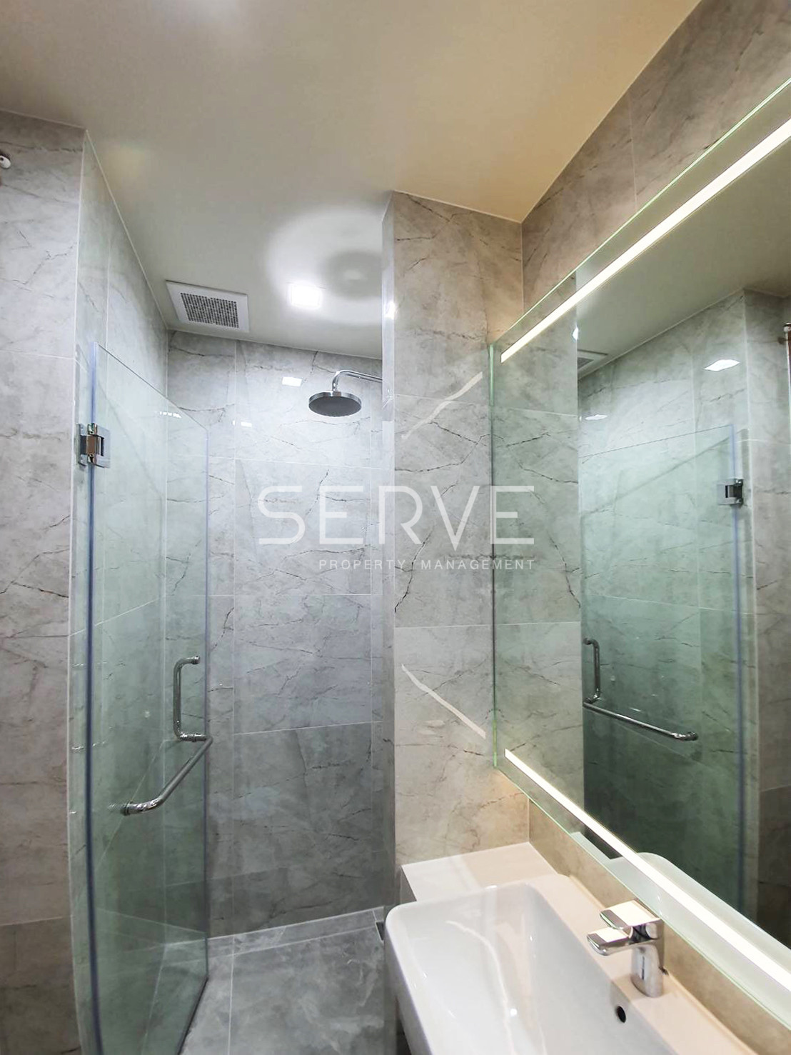 🔥22K🔥 - Studio with Partition Modern Style New Condo Close to BTS Phrom Phong station 500 m. at Noble Around 33 / Condo For Rent – รูปที่ 3