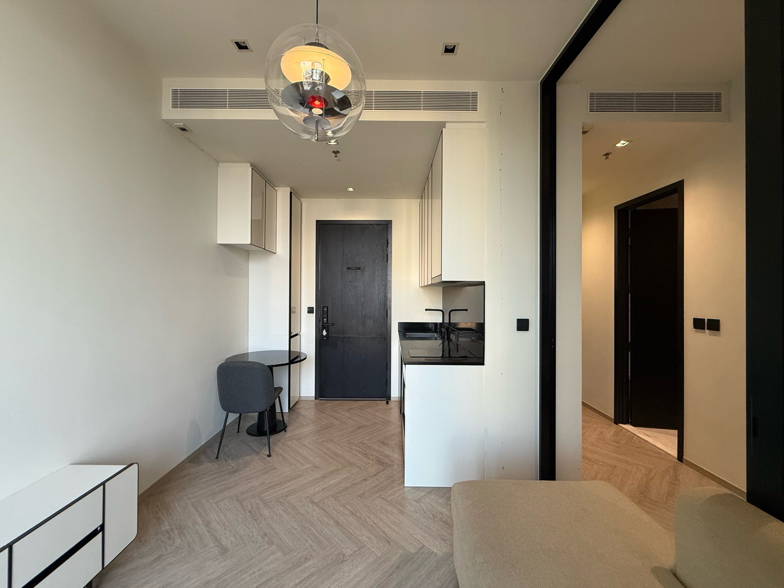 For rent (rent) 1 Bed, 1 living, 1 Bath, high floor, good view, see fireworks every month🎇🚣 For rent (rent) 1 Bed, 1 living, 1 Bath, high floor, good view, see fireworks every month🎇🚣