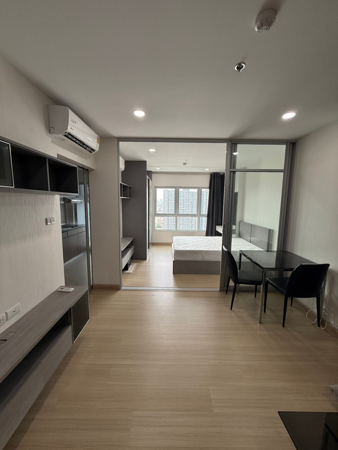 PFD-08772 Condo for rent Supalai Veranda Sukhumvit 117 , fully furnished, ready to move in, near BTS Pu Chao 🏙️High floor, great✨
