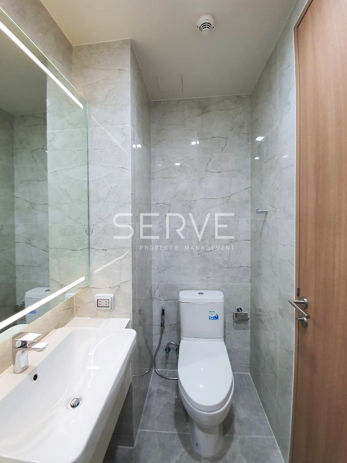 🔥22K🔥 - Studio with Partition Modern Style New Condo Close to BTS Phrom Phong station 500 m. at Noble Around 33 / Condo For Rent – รูปที่ 2