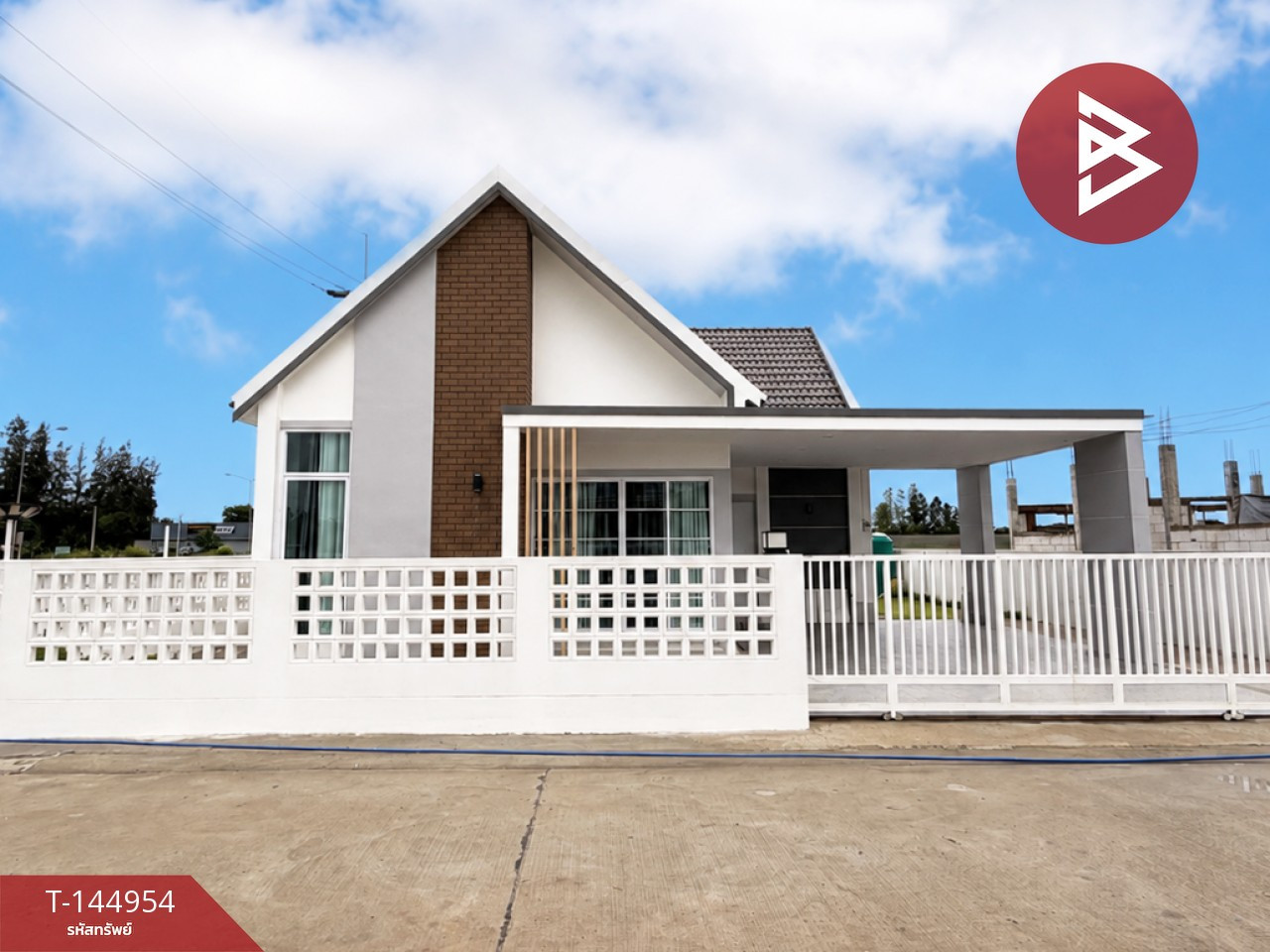 Single-storey detached house for sale, area 67.6 sq m, Mai Ket, Prachinburi.