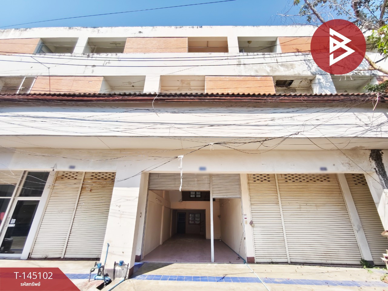 Commercial building for sale, Saeng Chuto Road, area 17 sq m, Ban Pong, Ratchaburi. Commercial building for sale, Saeng Chuto Road, area 17 sq m, Ban Pong, Ratchaburi.