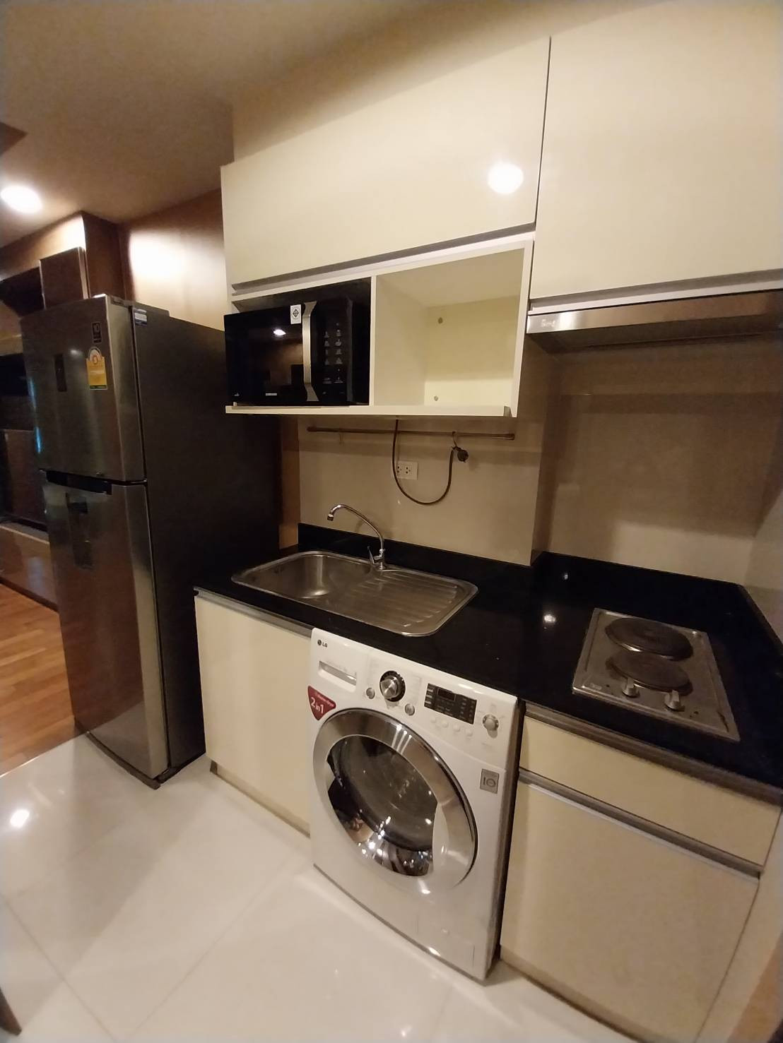 🔥Urgent sale + with tenant🔥 Abstracts (The Line Phahonyothin Park) Price negotiable 🔥 selling himself 🔥 🔥Urgent sale + with tenant🔥 Abstracts (The Line Phahonyothin Park) Price negotiable 🔥 selling himself 🔥