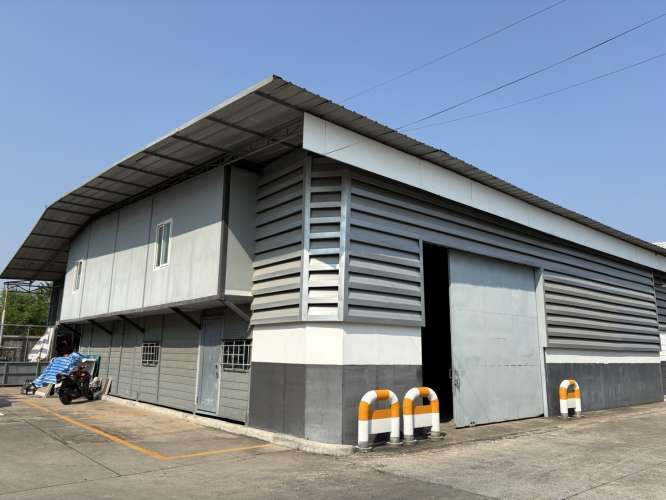 โกดังให้เช่า/Work Shop ให้เช่า ขนาด 350 ตร.ม.มีออฟฟิศ 2 ชั้น ที่ตั้ง ซ.วัดโขดหิน ต.เนินพระ ระยอง  ใกล้นิคมฯมาบตาพุด ไฟฟ้า  3 เฟส พื้นรับน้ำหนัก 3 ตันต่อตร.ม. ติดต่อคุณจิน  0851505763 