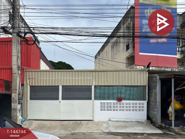 Commercial building for sale, 23.8 sq m, Khanu Woralaksaburi, Kamphaeng Phet.