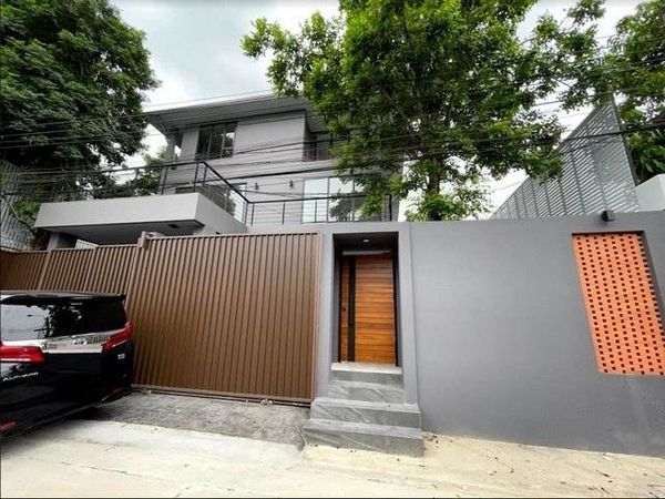 บ้านเดี่ยว สุขุมวิท 71 / 5 ห้องนอน (ขาย), Detached house Sukhumvit 71 / 5 Bedrooms (FOR SALE) GNG203