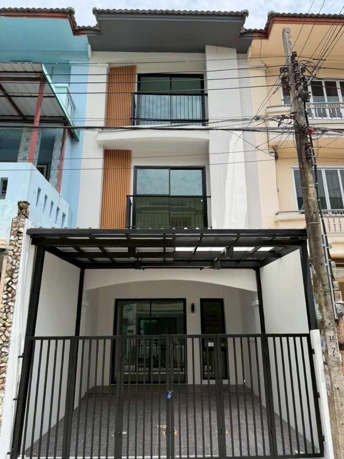 Saranon House / 4 Bedrooms (FOR SALE) EARK060 Saranon House / 4 Bedrooms (FOR SALE) EARK060