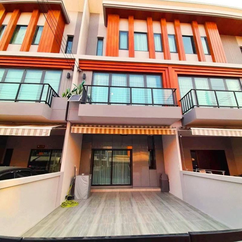 THB005 House for rent EIGEN Pattanakarn THB005 House for rent EIGEN Pattanakarn
