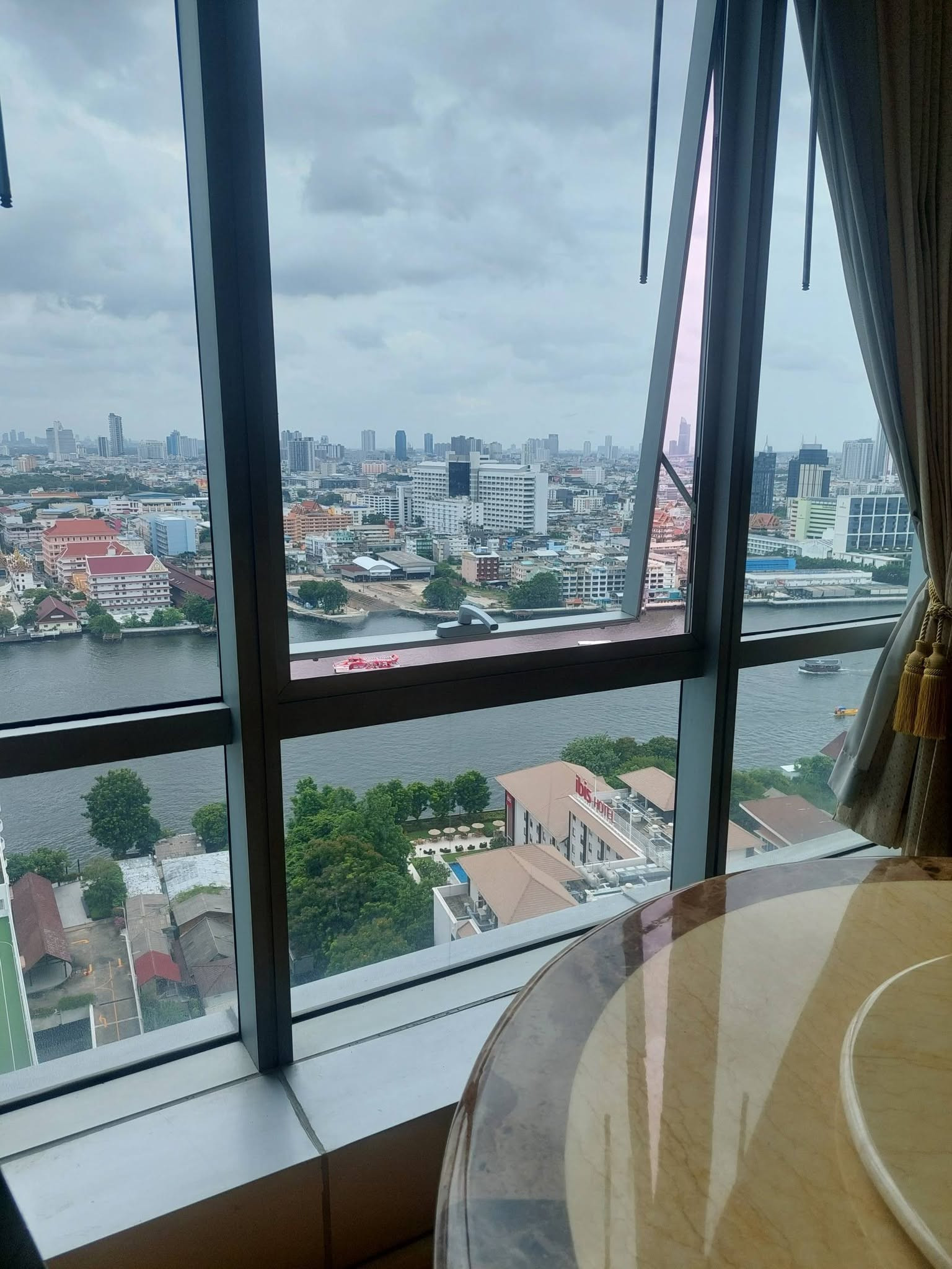 (รหัส SM2059) ขายคอนโด โครงการ Baan Sathorn Chao Phraya : บ้านสาทร เจ้าพระยา – รูปที่ 3
