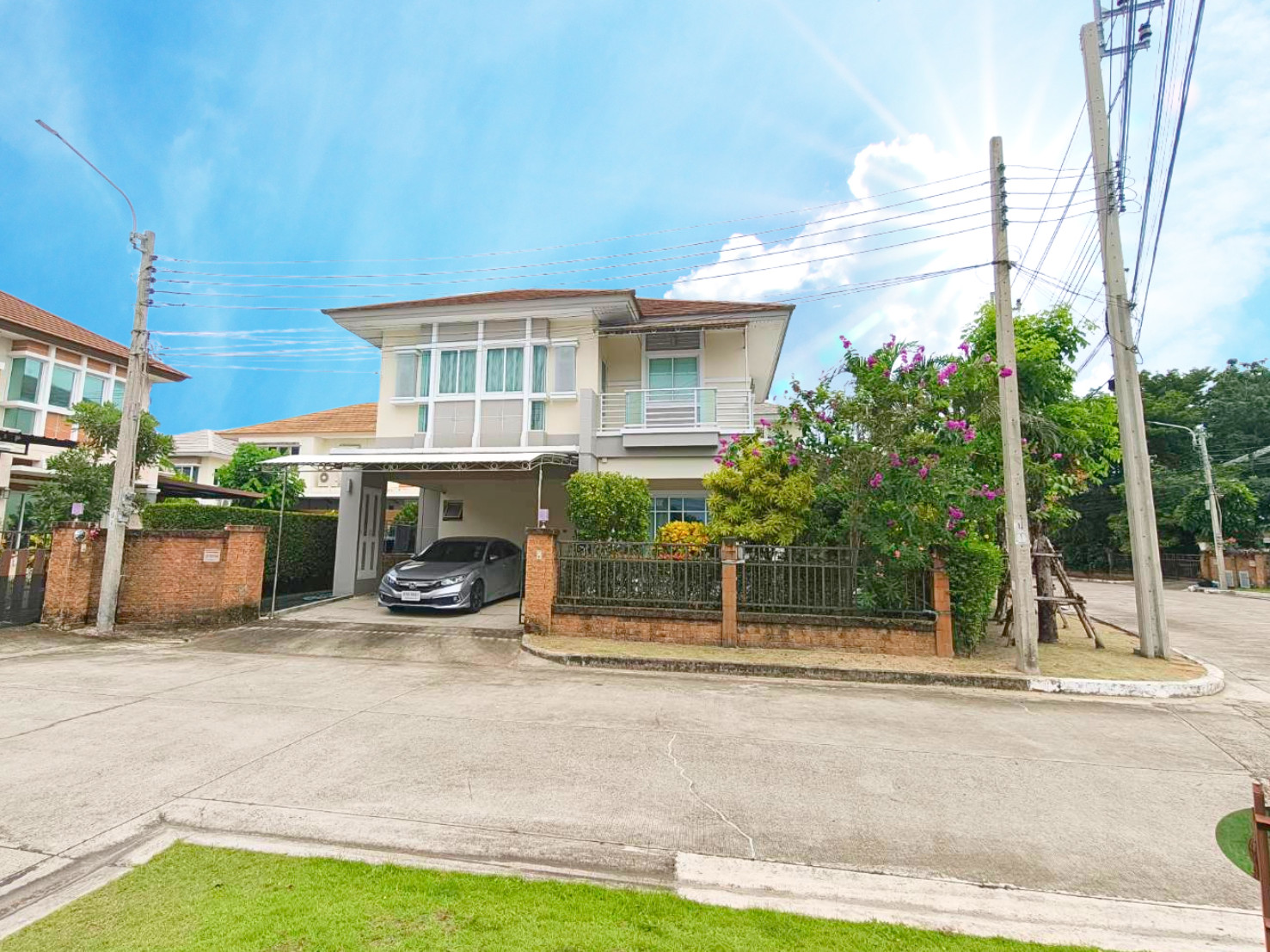 บ้านเดี่ยวหลังมุม เลอนีโอ 2 ศรีนครินทร์ - วงแหวน บ้านเดี่ยวหลังมุม เลอนีโอ 2 ศรีนครินทร์ - วงแหวน
