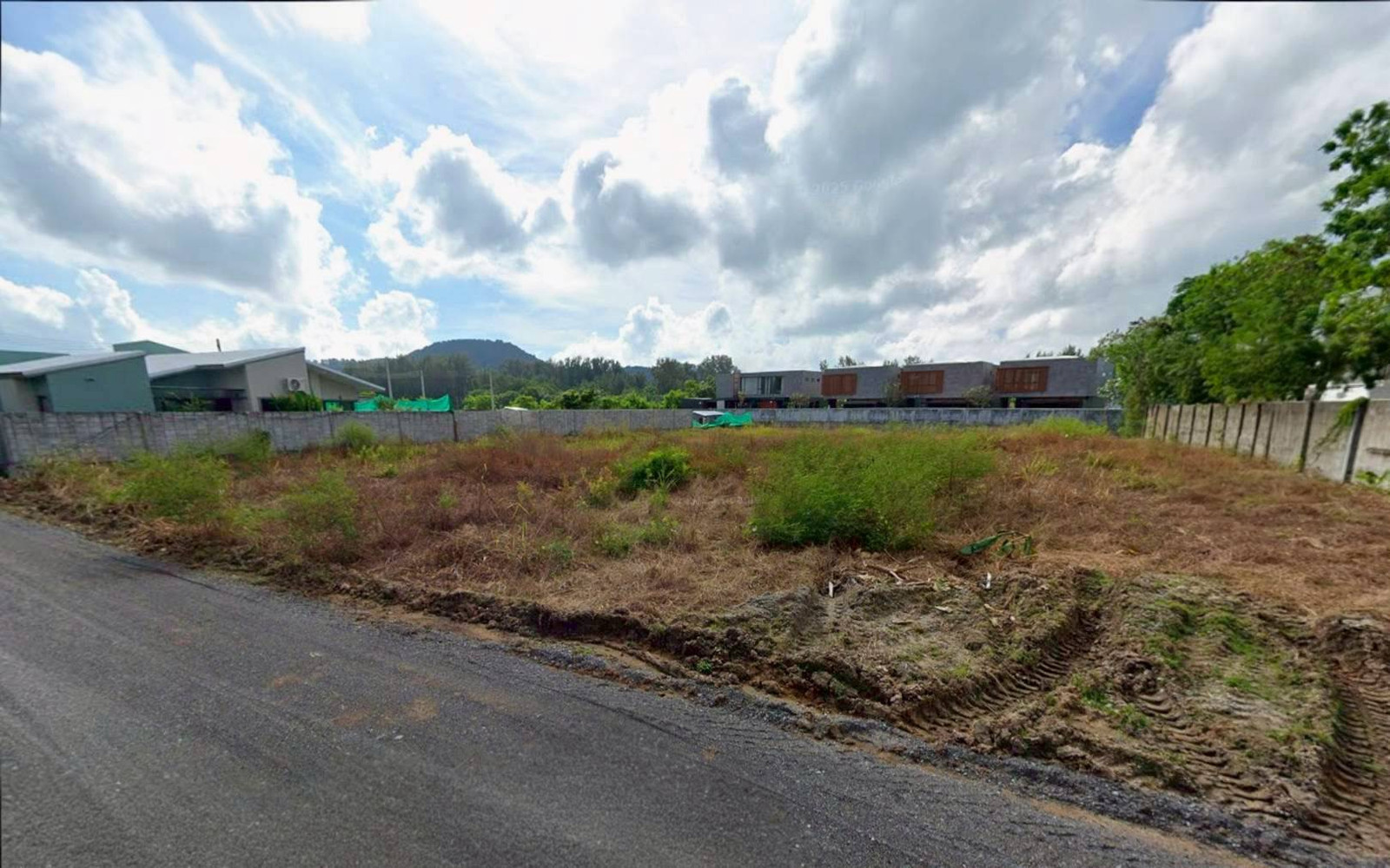 Land for Sale in Phuket, 1 -3 - 10.5 Rai, Chalong Bay Sea View, 45-Meter Frontage, THB 28,000,000 – รูปที่ 3